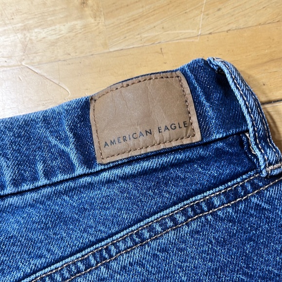 NWT American, Eagle Curvy 90’s Straight, high waisted, tidal blue, size 6/28w - Picture 3 of 7